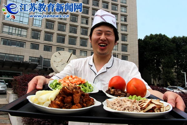 招聘食堂阿姨_食堂阿姨出奇招 有亮点